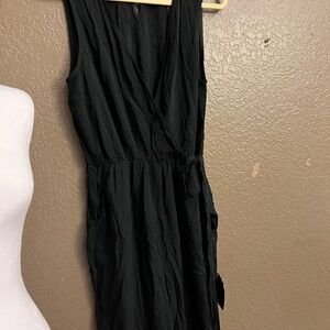 BLACK LULUS JUMPSUIT SIZE L